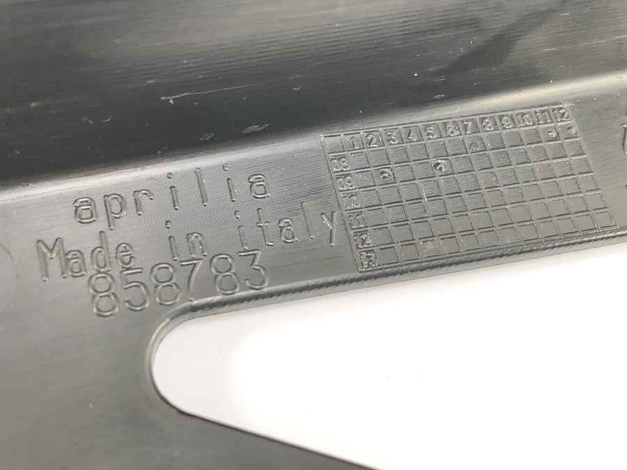 Aprilia RSV4 1000 [2010] - Chain guard