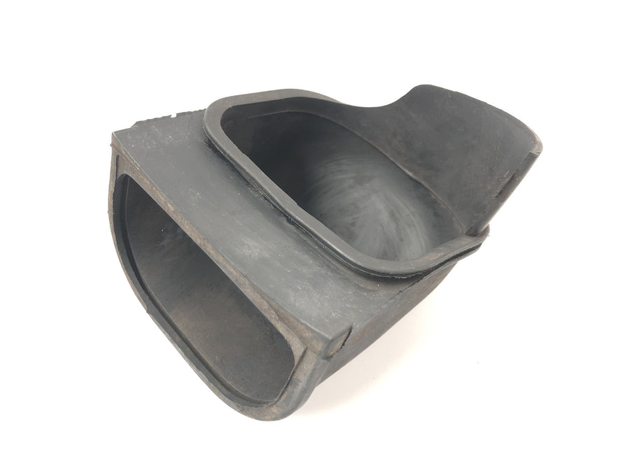 BMW R75/5 [1973] - intake in the suction suction.