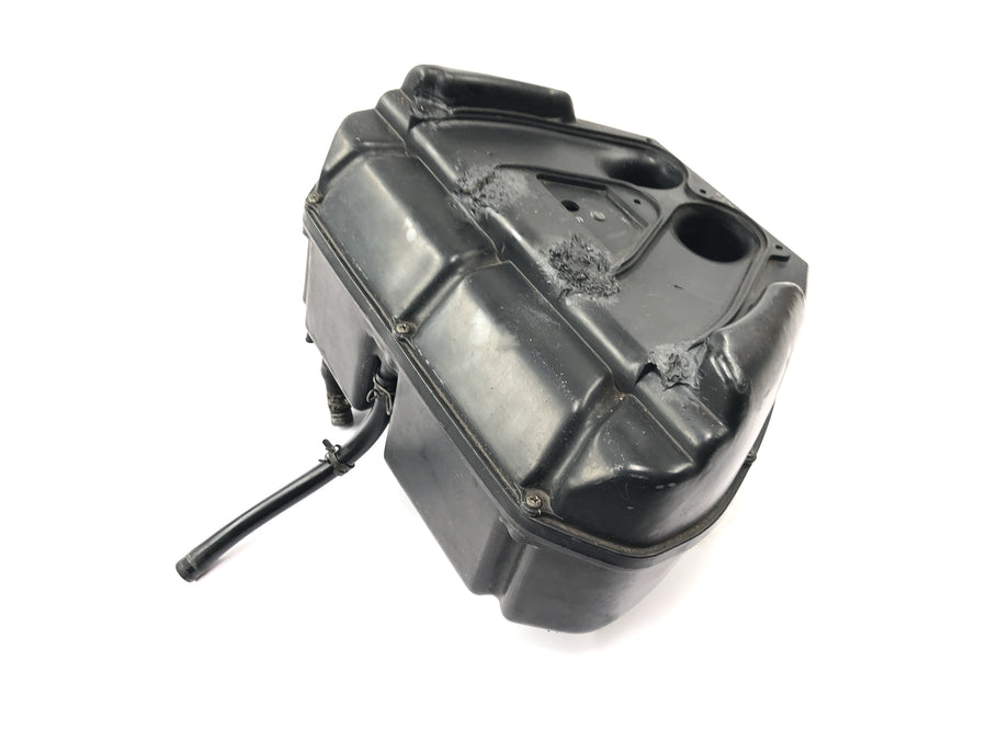 Yamaha YZF R1 RN04 [2001] - Air filter box airbox