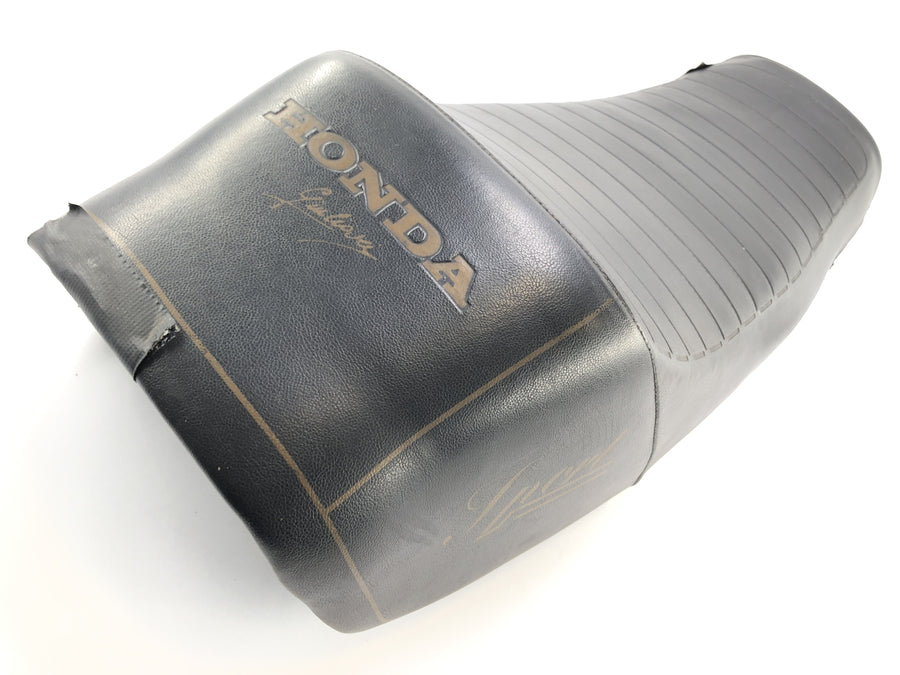 Honda CB 650 RC03 [1981] - Seat