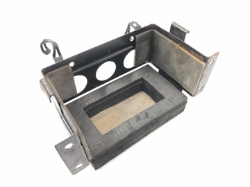 Suzuki GSX-R 1100 W GU75 C [1994] - Battery box holder battery