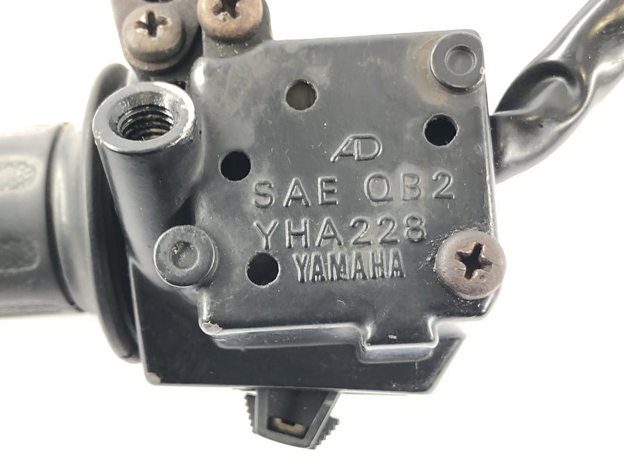 Yamaha RZ 250 R 29L [Env. 250 YPVS] - Interrupteur de guidon des raccords de guidon sur la poignée de gaz droit