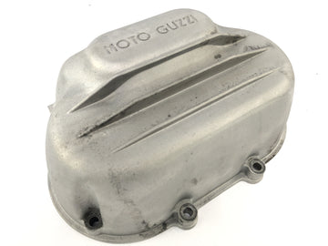 Moto Guzzi V7 Special [1971] - valve cover on the left