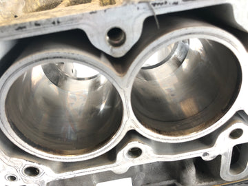 BMW K 1100 LT [1991] - Engine housing empty housing with cylinder liners and pistons - 0