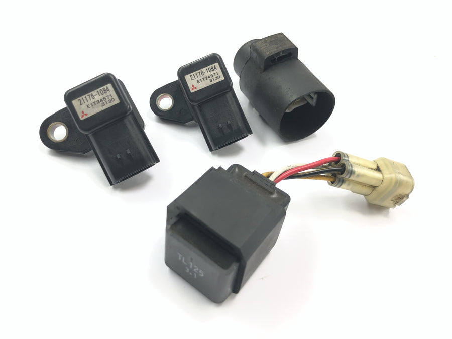 Kawasaki VN 1500 Mean Streak VN50T [2005] - Electronic parts bundle MAP sensor vacuum sensor