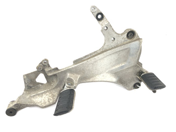 Honda ST 1100 SC26 Pan European [1990] - Fußrastenanlage rechts Fußrasten Halter