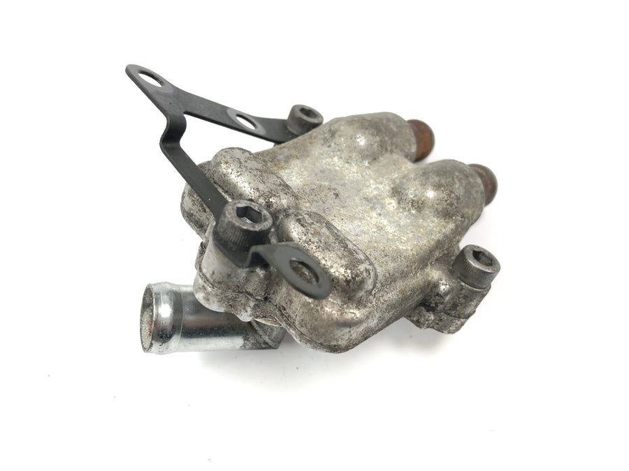 Yamaha XVS 650 Drag Star VM03 [2001] - Logement de thermostat de distributeur de refroidissement