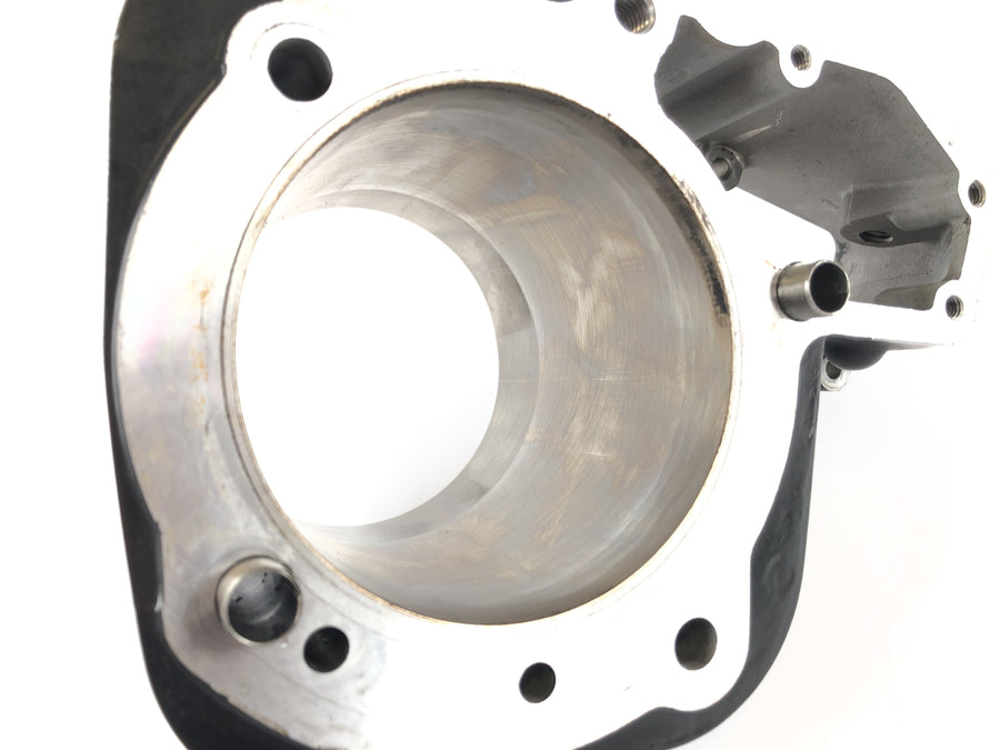 BMW R 1200 C 259c [1997] - cylinder with pistons on the left