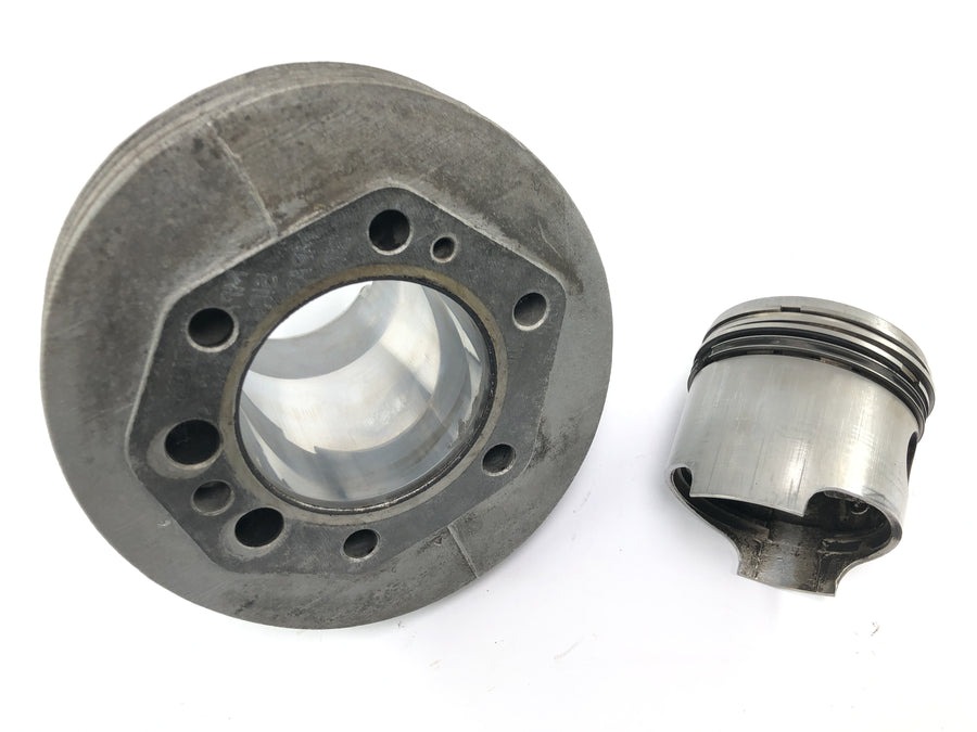 Moto Guzzi V7 Special [1971] - Cylinder with piston right piston kit cylinder liner cylinder unit