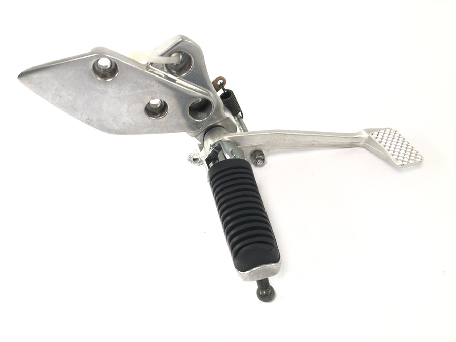 Yamaha XJR 1300 RP06 [2002] - Right footrest system with brake pedal