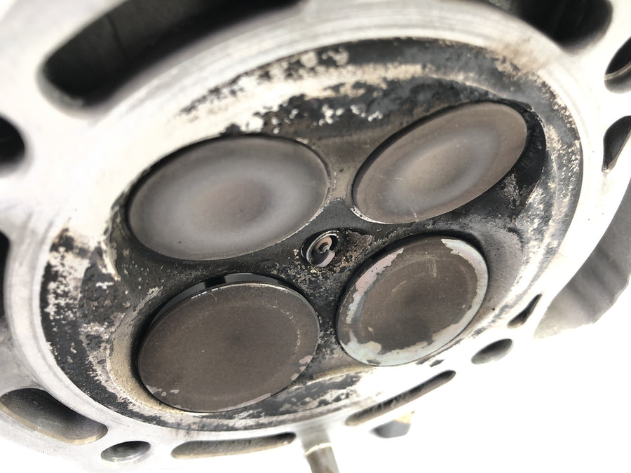 Husqvarna SM 630 A4 [2010] - Cylinder head for overhaul, valves defective