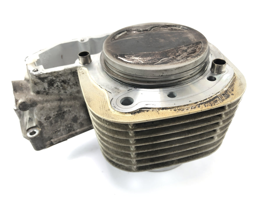 BMW R 1150 R R21 [2003] - cylinder with pistons on the right