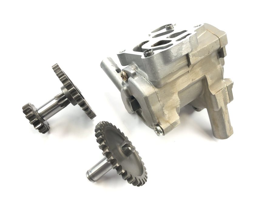 Triumph Adventurer 900 T309RT [1998] - Oil pump oil feed pump