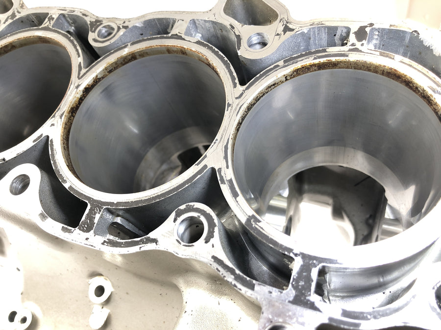 Honda CBF 1000 A SC58 [2006] - Motorgehäuse Motorblock mit Laufbuchsen und Zylinder