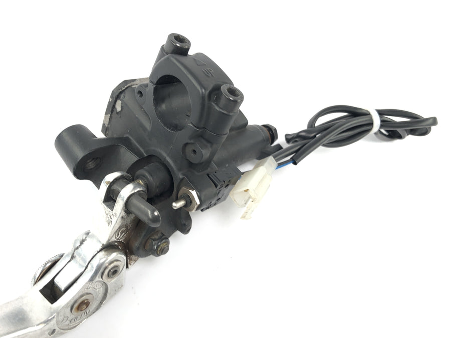 Moto Guzzi Stelvio 1200 4V [2009] - coupling pump with clutch lever