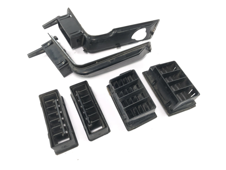 Honda GL 1500 Goldwing SC22 [1987] - Ventilation outlets Air outlet grille fairing ventilation