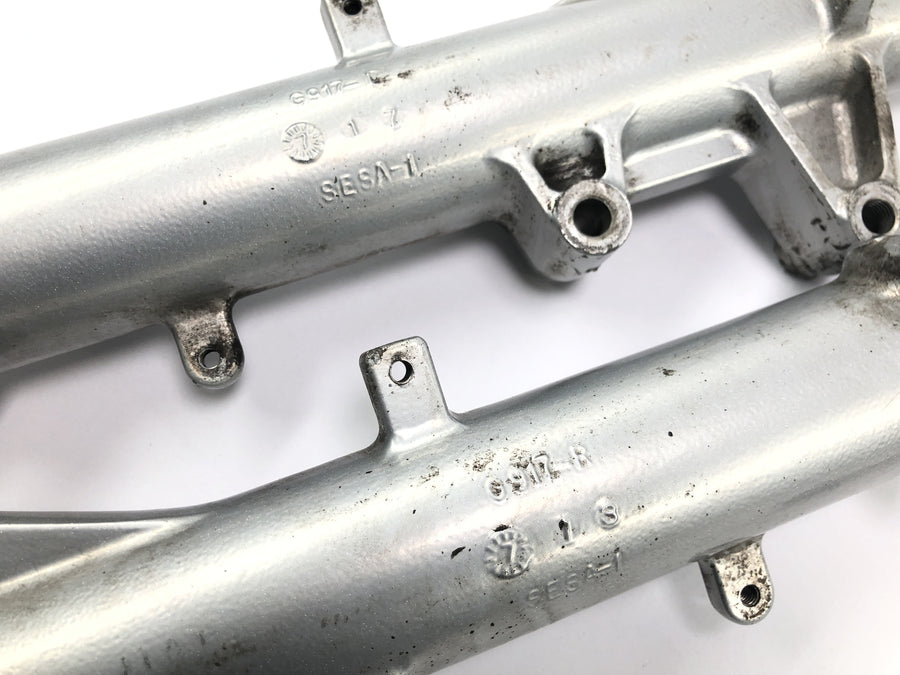 Triumph Tiger 900 T400 [1998] - Telescopic fork with axle
