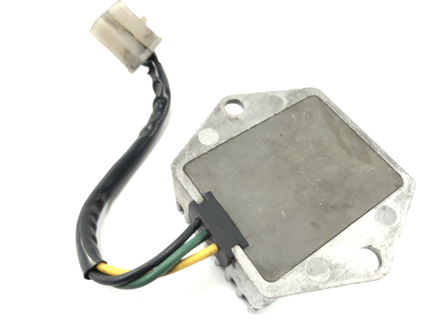 Honda GL 1000 Goldwing GL1 [1978] - controller rectifier tension regulator 12V