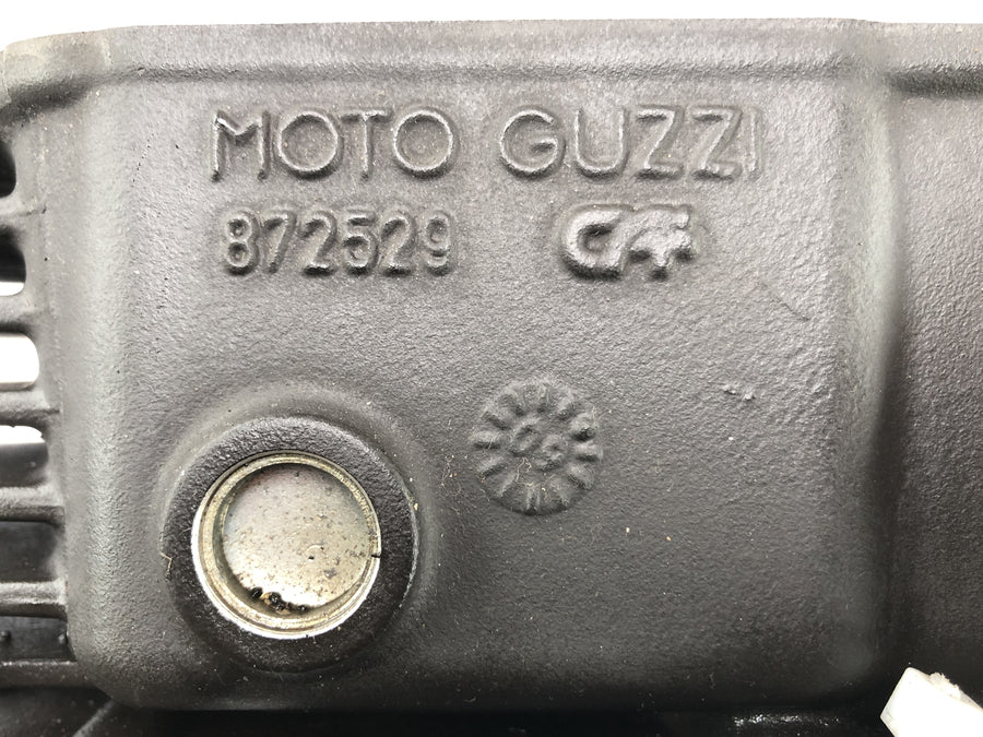Moto Guzzi Stelvio 1200 4V [2009] - culasse à droite