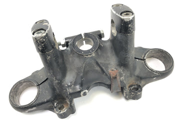 Honda GL 1000 Goldwing GL1 [1978] - fork bridge above control head handlebar holder
