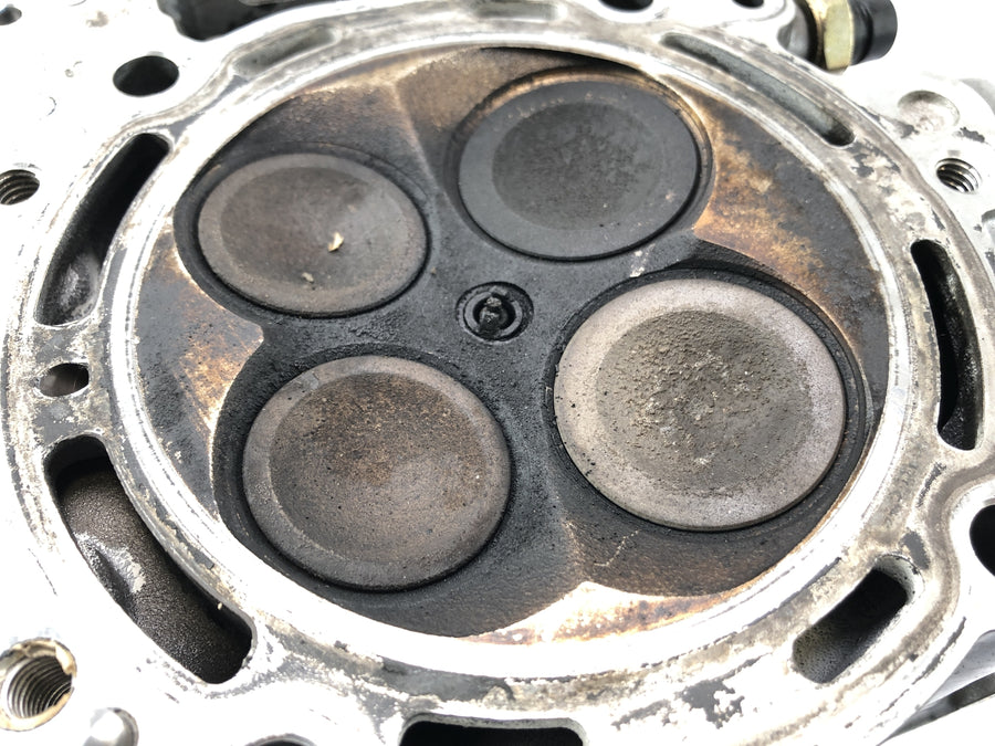 KTM 950 SM LC8 [2008] - cylinder head in front