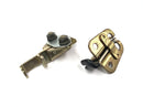 Yamaha TRX 850 4UN [1996] - Seat lock latch latch snap hook mechanism-3