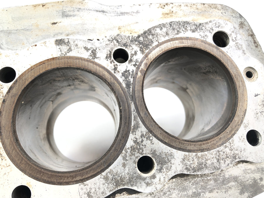 Honda CB 650 RC03 [1981] - Cylinder with piston