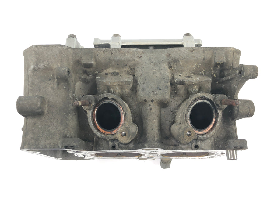 Honda VFR 800 FI RC46 [1999] - Cylinder head valve train combustion chamber engine head front