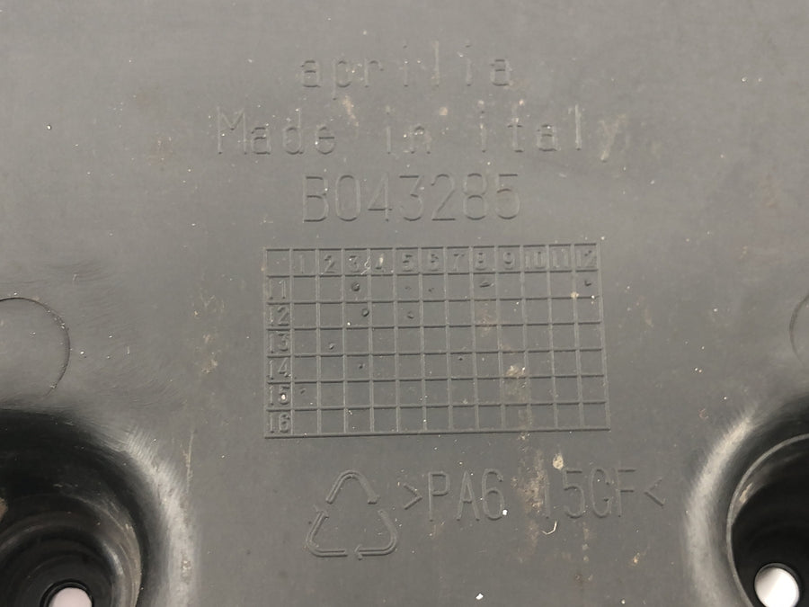 Aprilia RS 125 TW [2017] - Cache anti-éclaboussures de carénage de pont de fourche inférieur avant