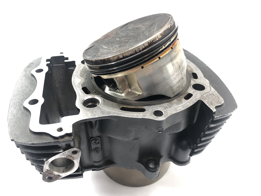 Kawasaki VN 1500 Classic VNT50D [2001] - cylinder Kit cylinder with pistons at the back