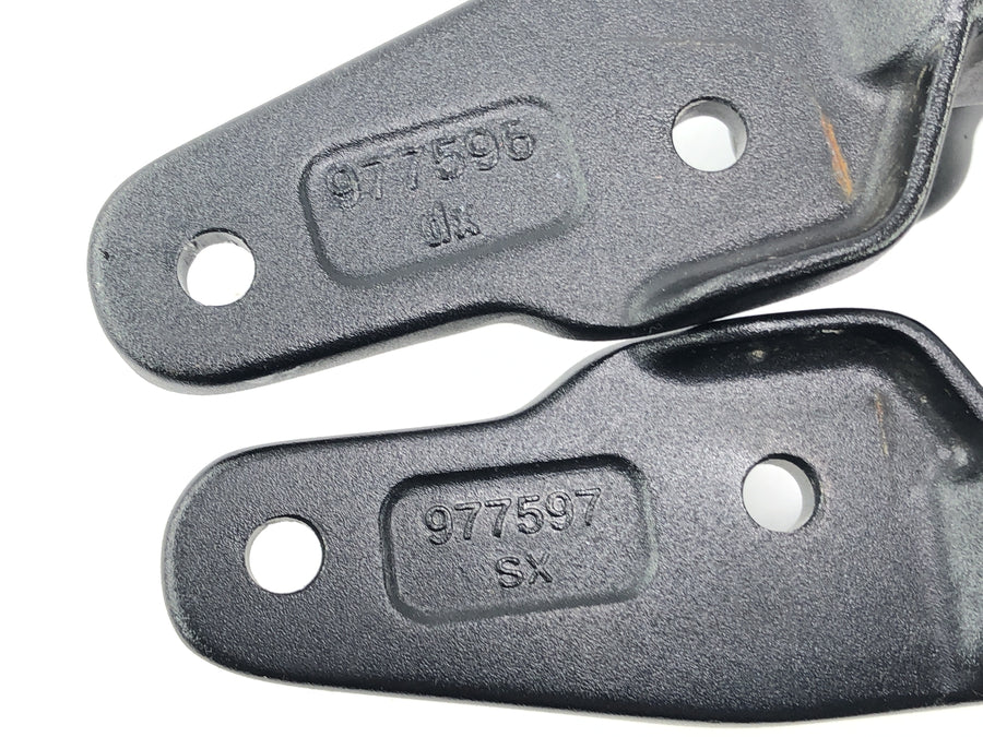 Moto Guzzi Stelvio 1200 4V [2009] - windshield bracket height adjustment Windshield