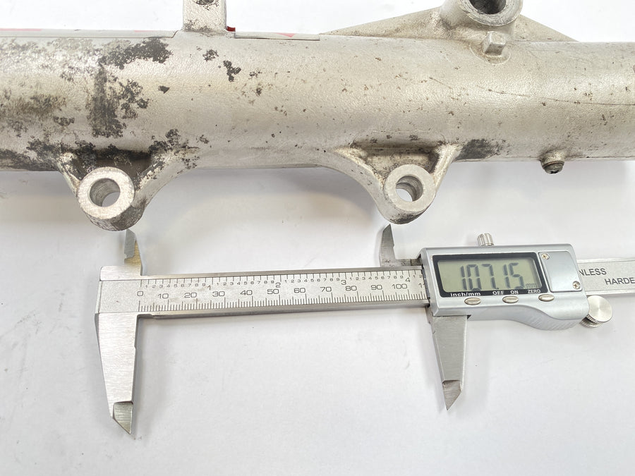 Yamaha XT 600 Z Ténéré 1VJ [1986] - Fork Telegabel avec axe