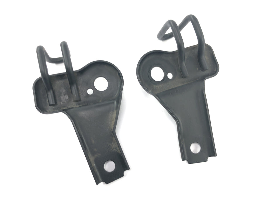 Triumph Daytona 900 T300D [1996] - Rear indicator mount, luggage hook