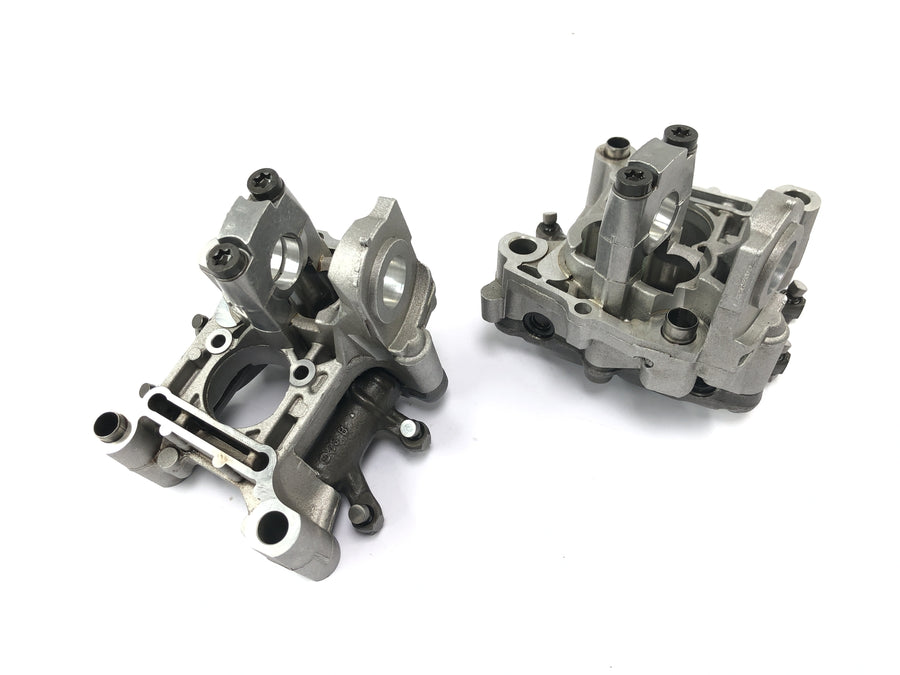 BMW R 1200 R R1ST [2008] - camshaft bearing block rocker arm block valve train holder pair