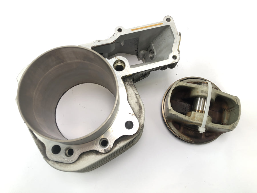 BMW R 1150 GS R21 [2002] - cylindre avec piston à droite