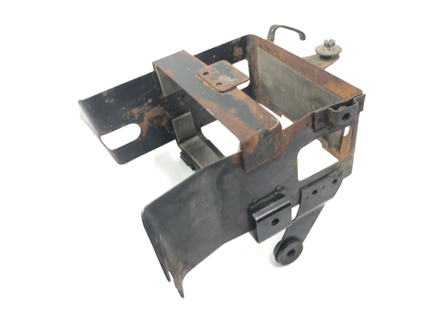 Suzuki GSX R 1100 GU74C [1987] - Battery box battery holder frame mount