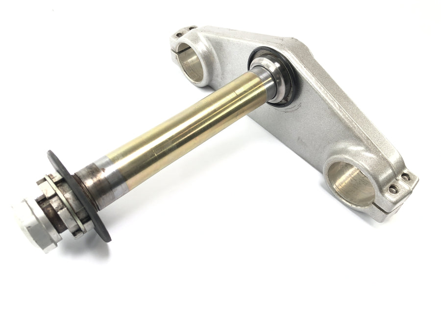 Triumph Sprint ST 1050 [2005] - fork bridge below 43mm