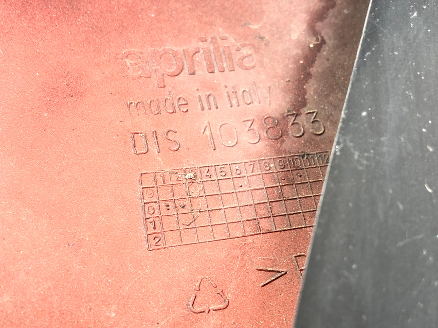 Aprilia SL 1000 FALCO PA [2000] - Partie latérale de revêtement latérale du couvercle de revêtement de revêtement à gauche