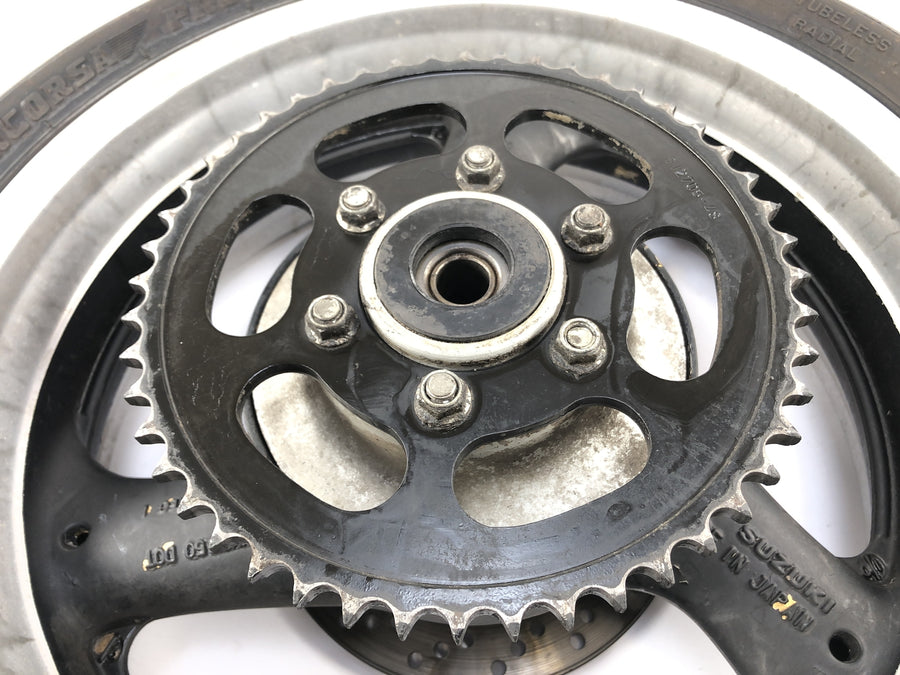 Suzuki GSX R 1100 GV73B [1990] - Rim de roue arrière à l'arrière avec disque de frein et roue de chaîne