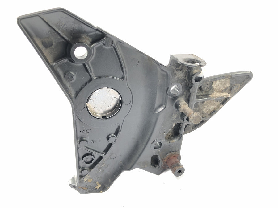 KAWASAKI ZR7 ZR750F [1999] - support de support de repose-pied sur le transporteur de repose-pieds du conducteur avant droit