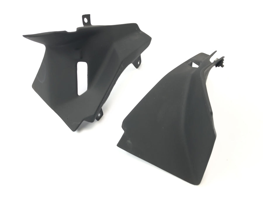 Aprilia RST 1000 Futura [2002] - couple de couverture de revêtement latéral