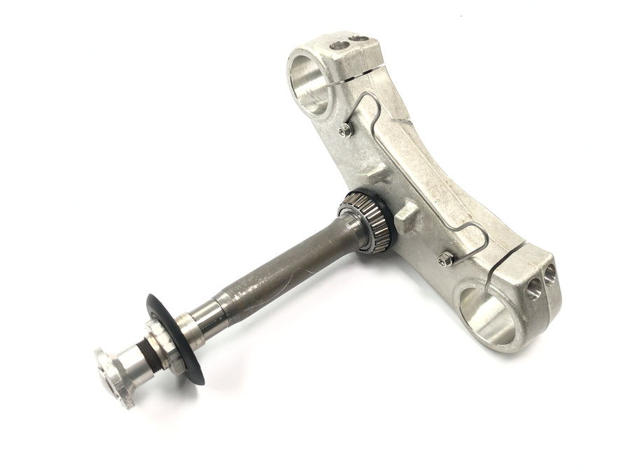Triumph Speed ​​Triple T509 [1998] - lower fork clamp