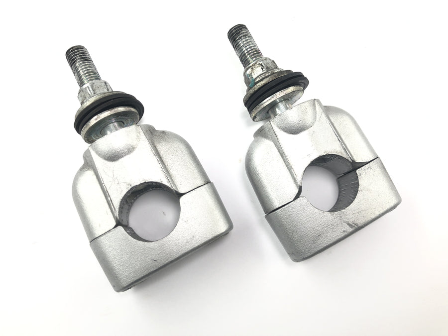 Suzuki GSF 1250 SA Bandit WVCH [2007] - paire de supports de guidon pour colliers de serrage