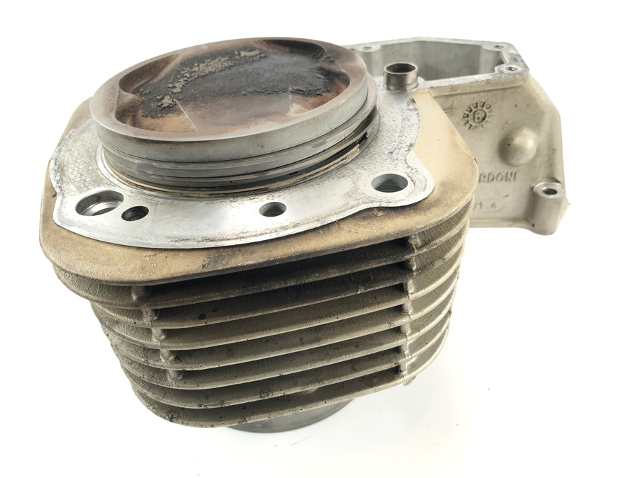 BMW R 1100 RT 259 [1997] - cylinder with pistons on the left