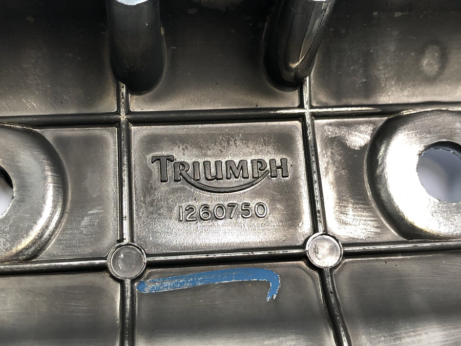 Triumph Adventurer 900 T309RT [1998] - Valve cover cylinder head cover engine cover chrome