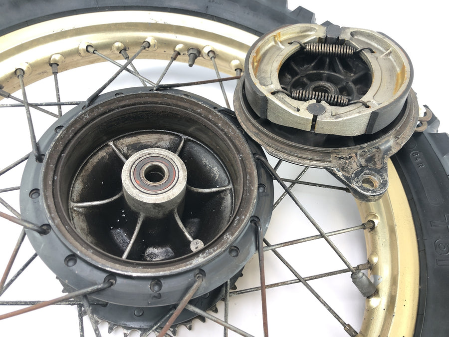 Yamaha XT 500 1U6 [1981] - Hinterrad Felge Gold Speichenrad 1.85 x 18" mit Trommelbremse