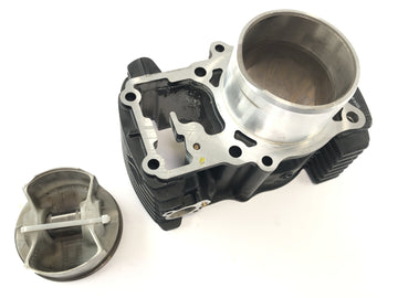 Suzuki VZ 1500 WVCU [2011] - Cylindre avec cylindre à piston à l'arrière - 0
