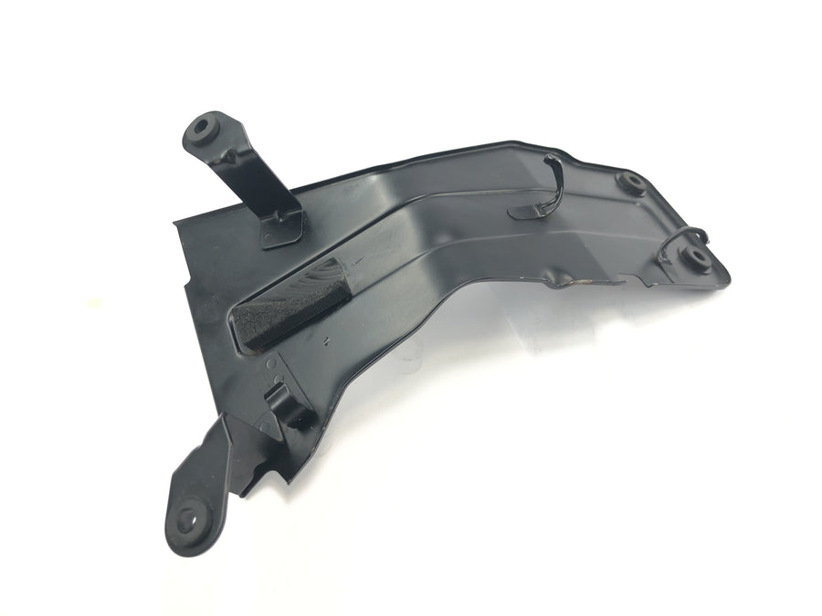 Suzuki Intruder VL 1500 AL [2000] - Protection thermique pour support de réservoir sur réservoir