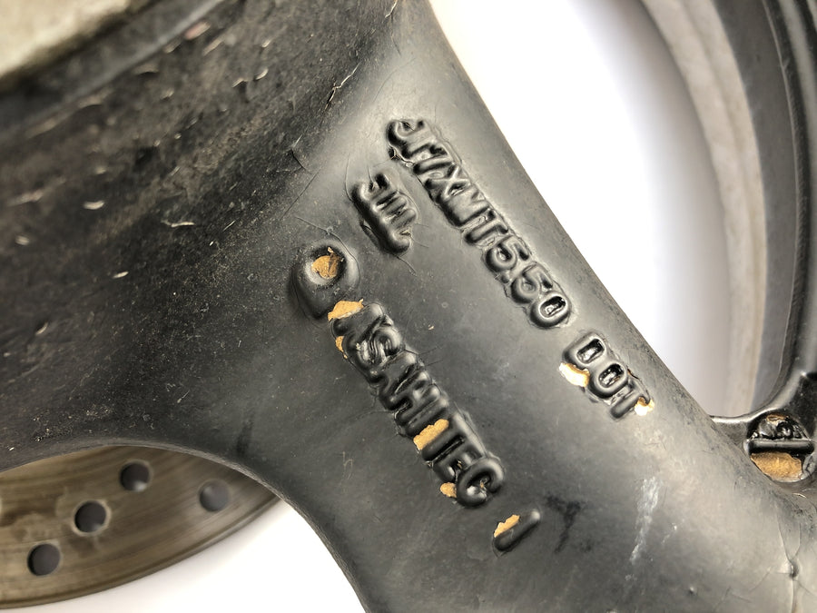 Suzuki GSX R 1100 GV73B [1990] - Rim de roue arrière à l'arrière avec disque de frein et roue de chaîne