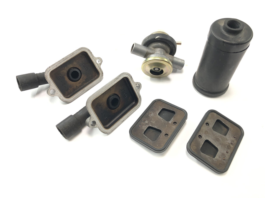 Kawasaki ZX 12 R ZXT20A [2001] - Valve cover membrane housing exhaust gas recirculation